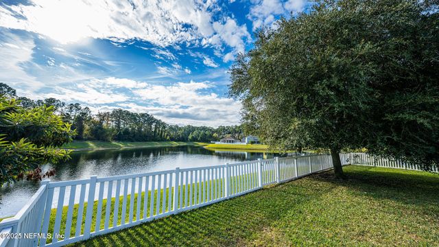 395 CANDLEBARK Drive, Jacksonville, FL 32225