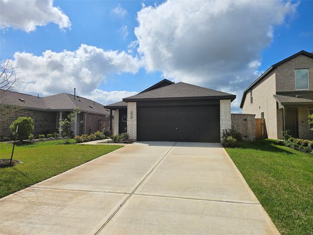 28751 Texas Plains Drive, Hockley, TX 77447