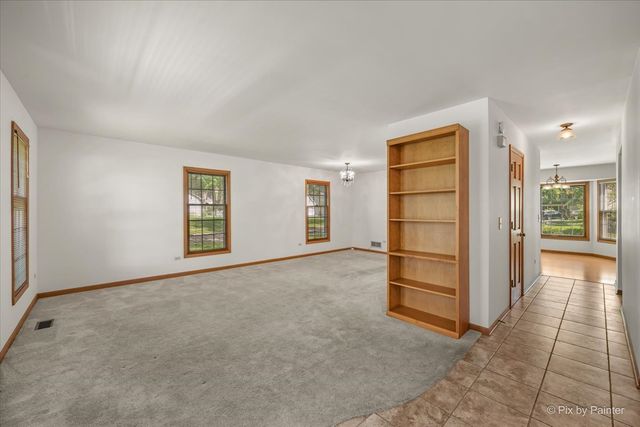 221 Foxmoor Road, Fox River Grove, IL 60021
