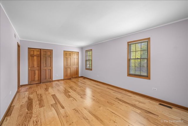 221 Foxmoor Road, Fox River Grove, IL 60021