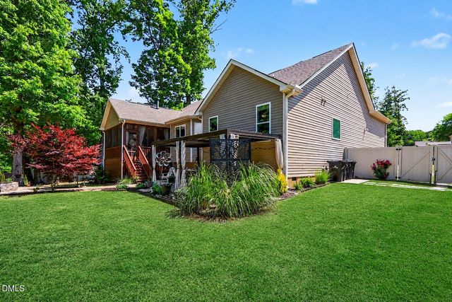 303 Laurel Oaks Drive, Youngsville, NC 27596