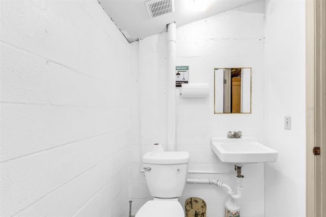 27039 RUSHMORE AVENUE, Punta Gorda, FL 33983