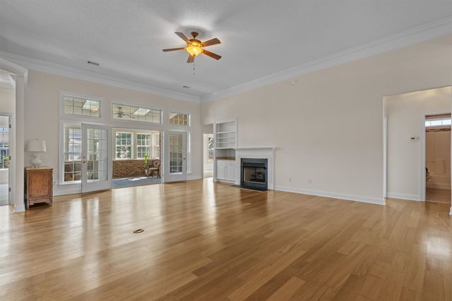 457 Spring Lake Dr., Myrtle Beach, SC 29579
