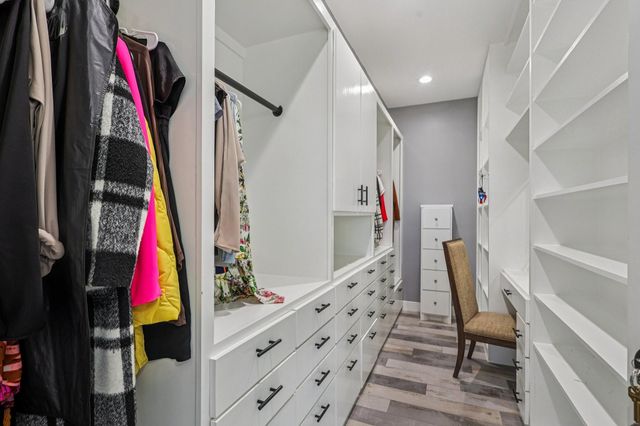 323 E Palm Street, Fresno, TX 77545