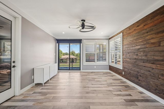 323 E Palm Street, Fresno, TX 77545