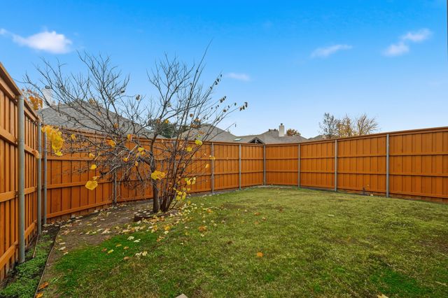 2122 TRICKLING CREEK Drive, Garland, TX 75041