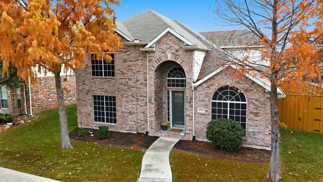 2122 TRICKLING CREEK Drive, Garland, TX 75041