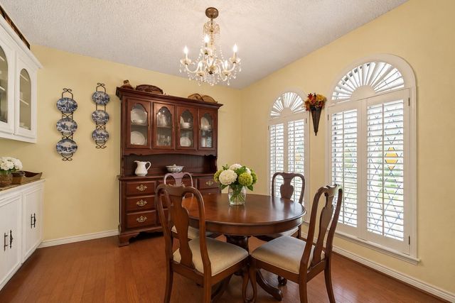 5815 Theall Road, Houston, TX 77066