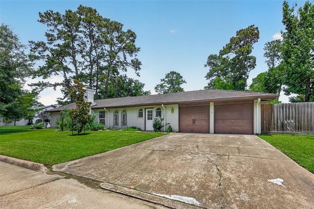 5815 Theall Road, Houston, TX 77066