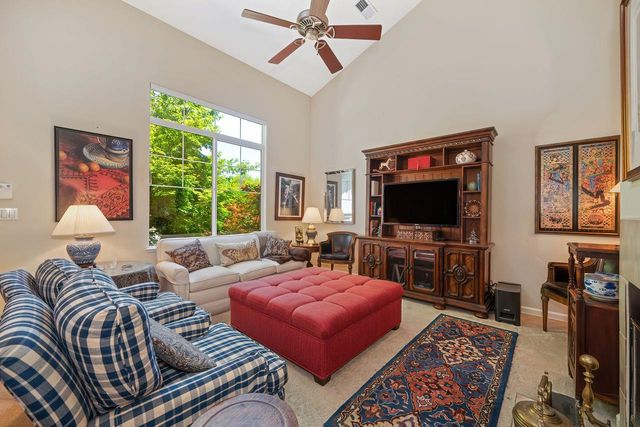 1229 P St, Sacramento, CA 95814