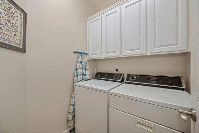 1229 P St, Sacramento, CA 95814