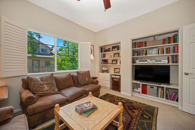 1229 P St, Sacramento, CA 95814