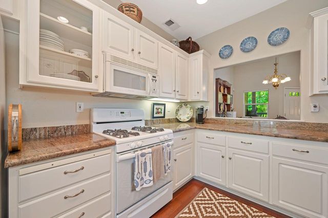 1229 P St, Sacramento, CA 95814