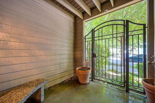 1229 P St, Sacramento, CA 95814