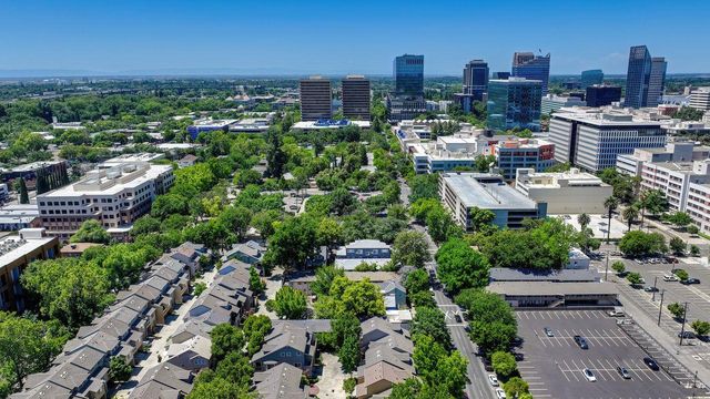 1229 P St, Sacramento, CA 95814