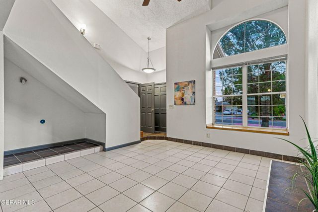 7420 LAKEHURST Road, El Paso, TX 79912
