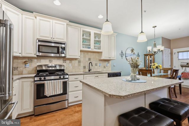59 BOWMAN DR, Feasterville Trevose, PA 19053