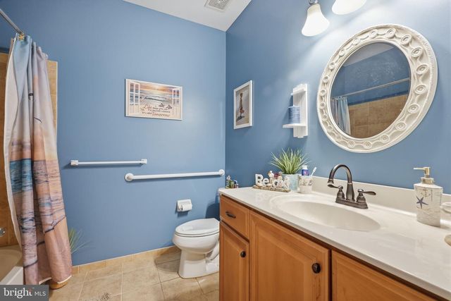 59 BOWMAN DR, Feasterville Trevose, PA 19053