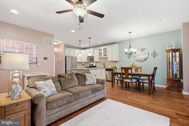 59 BOWMAN DR, Feasterville Trevose, PA 19053