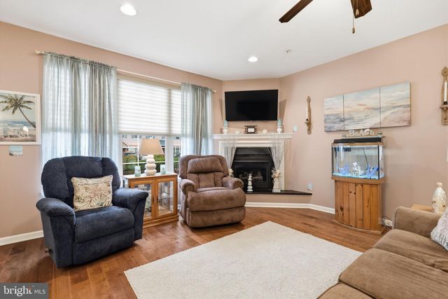 59 BOWMAN DR, Feasterville Trevose, PA 19053