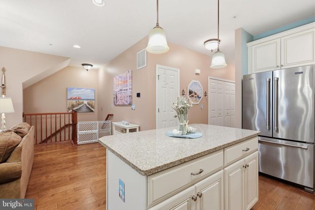 59 BOWMAN DR, Feasterville Trevose, PA 19053