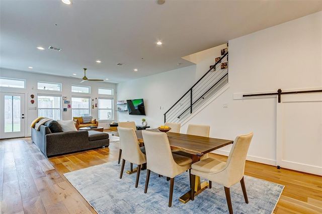 728 E 14th Street B, Houston, TX 77008