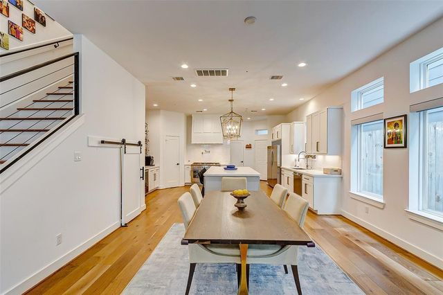 728 E 14th Street B, Houston, TX 77008