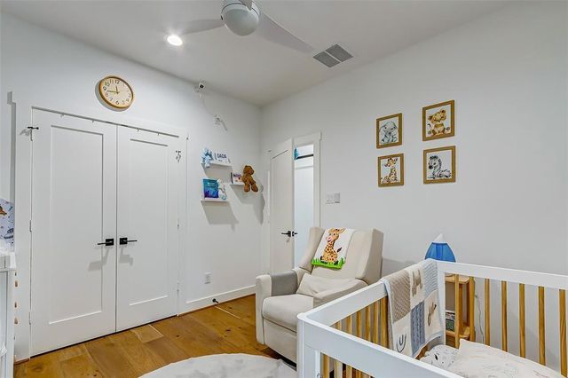 728 E 14th Street B, Houston, TX 77008