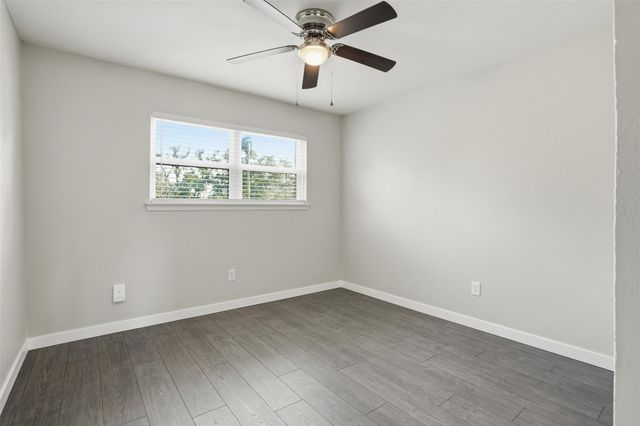 201 S Kansas Avenue G, League City, TX 77573