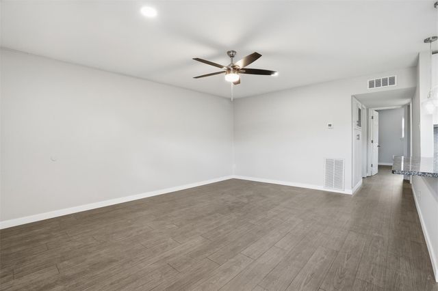 201 S Kansas Avenue G, League City, TX 77573