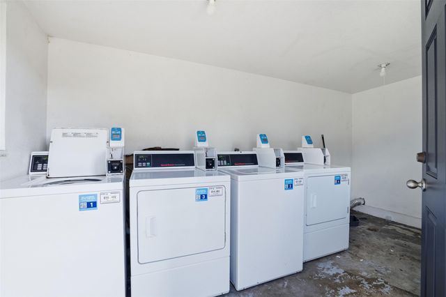 201 S Kansas Avenue G, League City, TX 77573