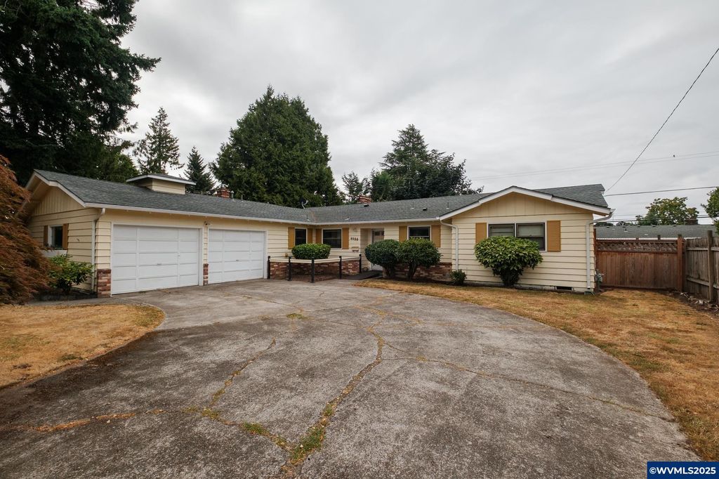 4038 Ward Dr NE, Salem, OR 97305