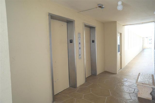 303 N Riverside Drive PH-4, Pompano Beach, FL 33062