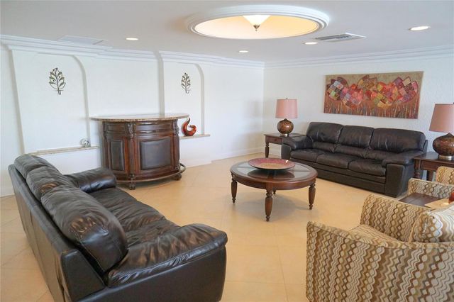 303 N Riverside Drive PH-4, Pompano Beach, FL 33062