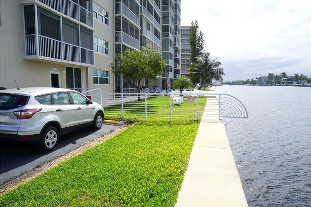303 N Riverside Drive PH-4, Pompano Beach, FL 33062