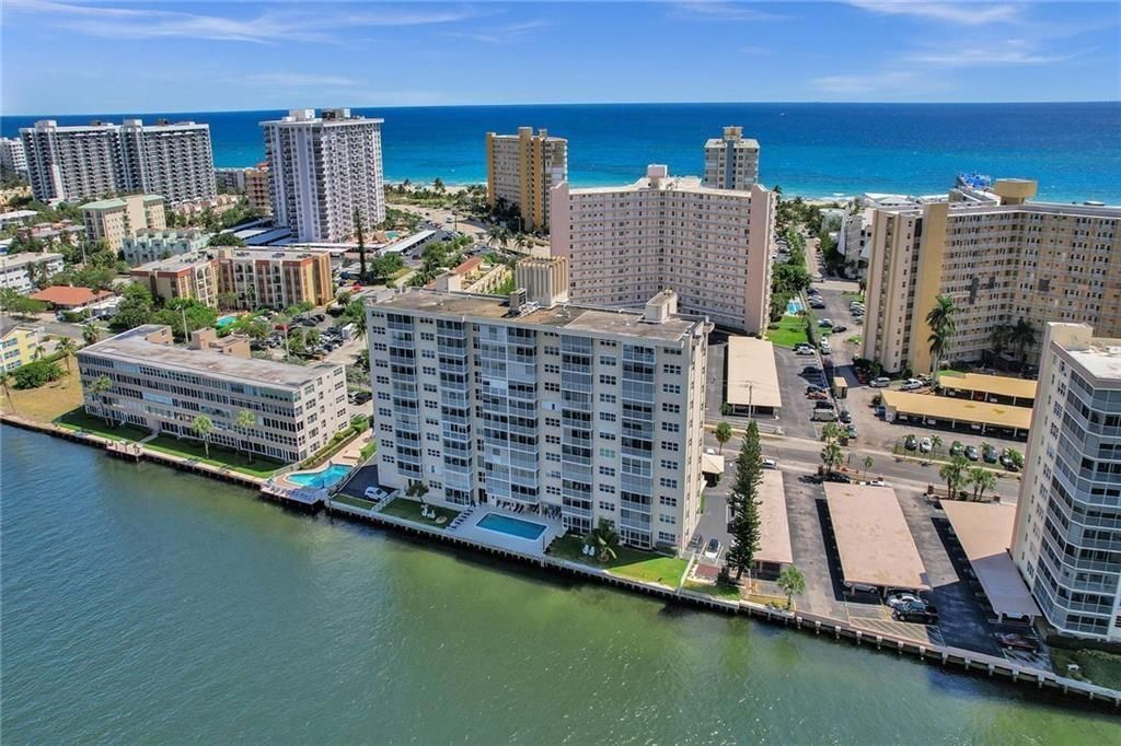 303 N Riverside Drive PH-4, Pompano Beach, FL 33062