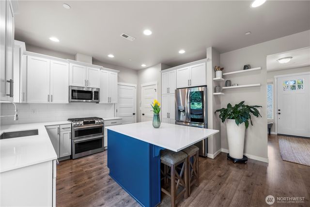 7004 82nd Drive NE, Marysville, WA 98270