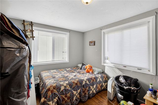 326 Narrows Rd, Connellsville, PA 15425