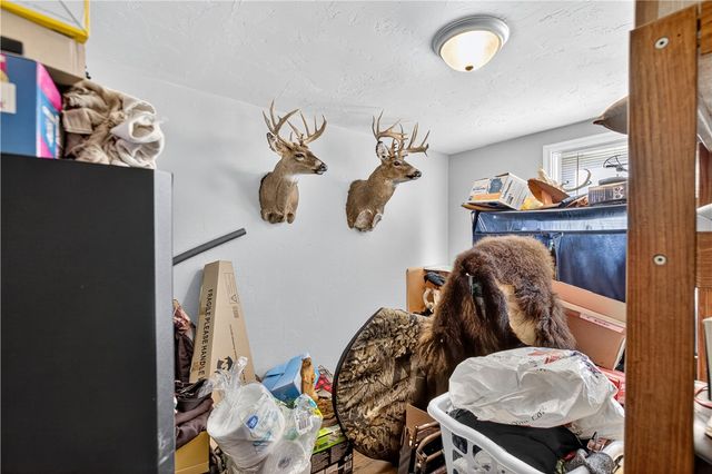 326 Narrows Rd, Connellsville, PA 15425