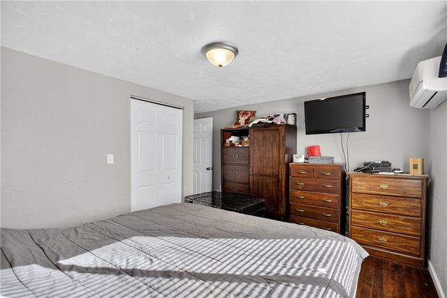 326 Narrows Rd, Connellsville, PA 15425