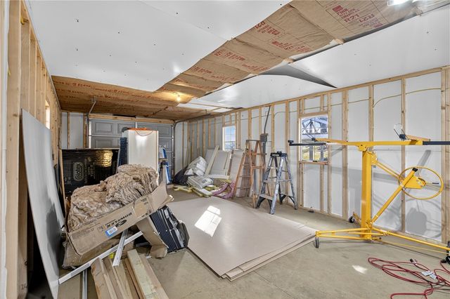 326 Narrows Rd, Connellsville, PA 15425