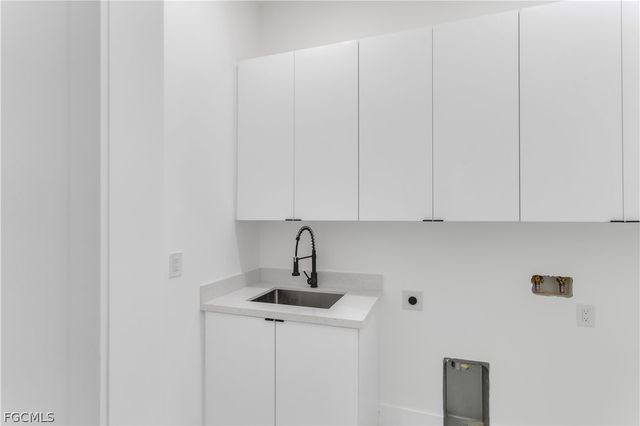 3817 NW 40th ST, Cape Coral, FL 33993