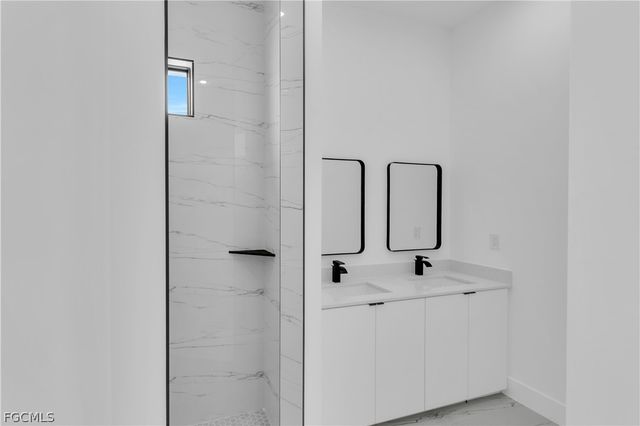 3817 NW 40th ST, Cape Coral, FL 33993