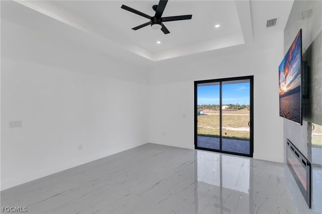 3817 NW 40th ST, Cape Coral, FL 33993