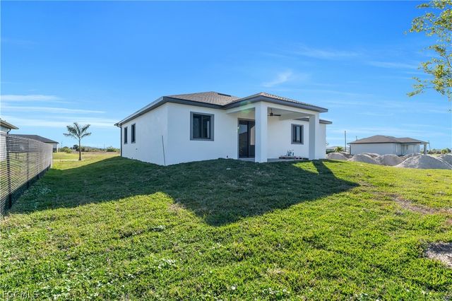 3817 NW 40th ST, Cape Coral, FL 33993