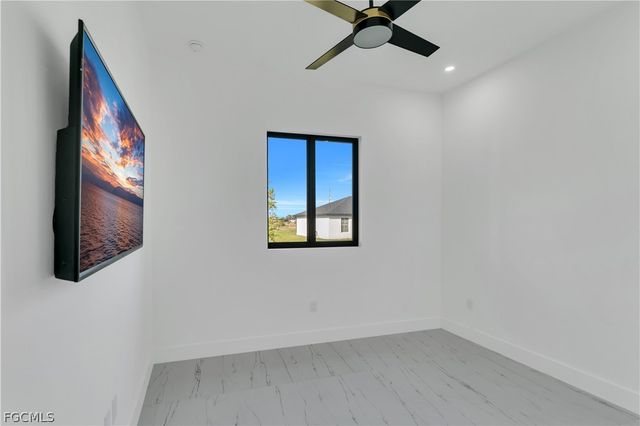 3817 NW 40th ST, Cape Coral, FL 33993