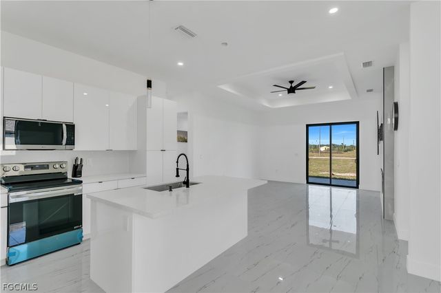 3817 NW 40th ST, Cape Coral, FL 33993