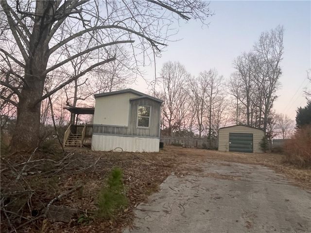 112 Pleasant Hill Court, Central, SC 29630