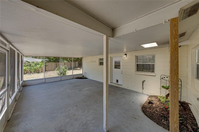 37634 HIDDEN PARK COURT, Dade City, FL 33525