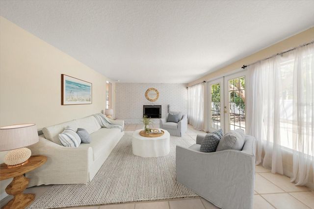 1702 MEREDITH LANE, Belleair, FL 33756